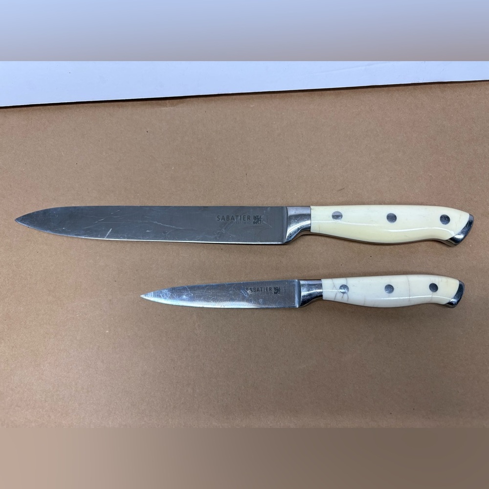 Set Of 2 Sabatier Arcadia 20H035 Edgekeeper  Slicing Knives White Handle VTG